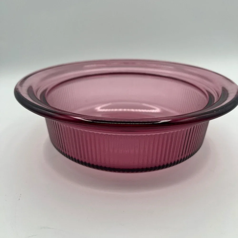 Corning Visions Cranberry Glass Casserole Dish V-30-B 24oz Ribbed Round Purple